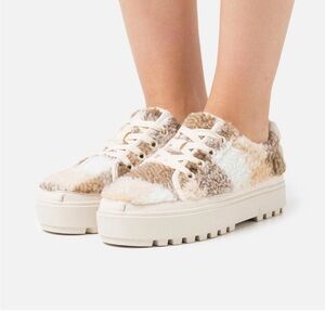 TOMS WOMEN’S ALPARGATA LACE-UP LUG SNEAKERS